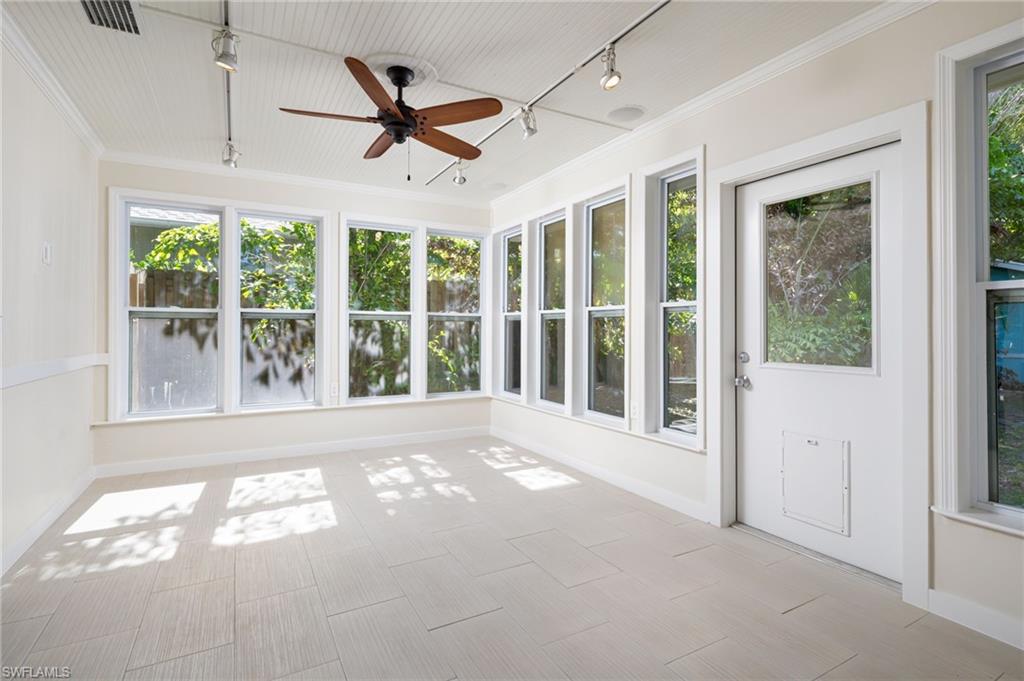 2424 Harbor Rd Property Photo 10
