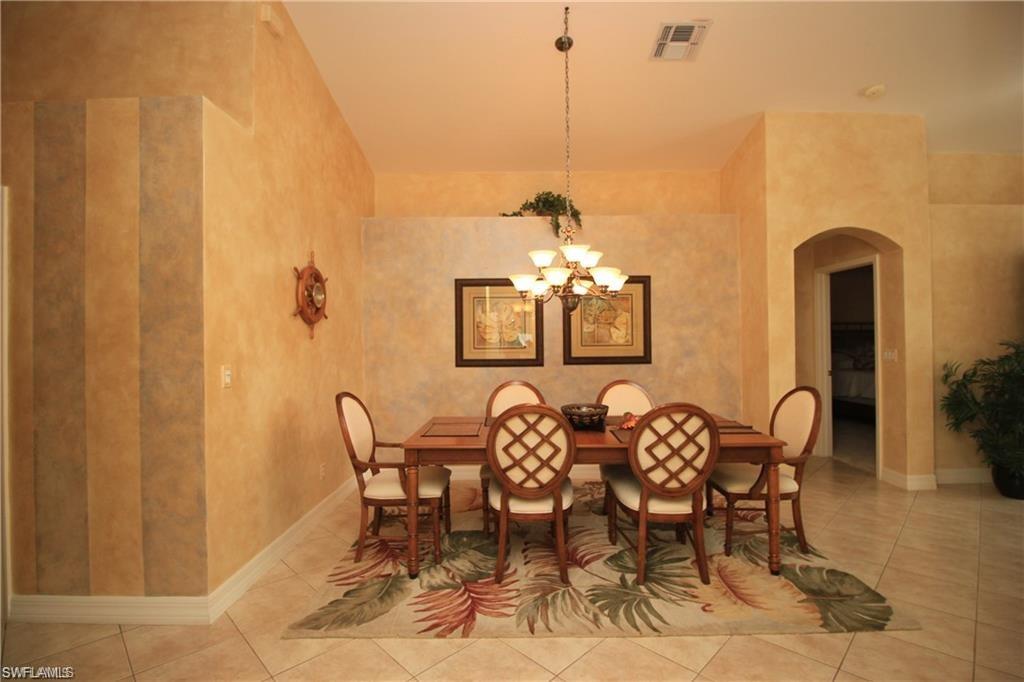 2322 Butterfly Palm Dr Property Photo 8