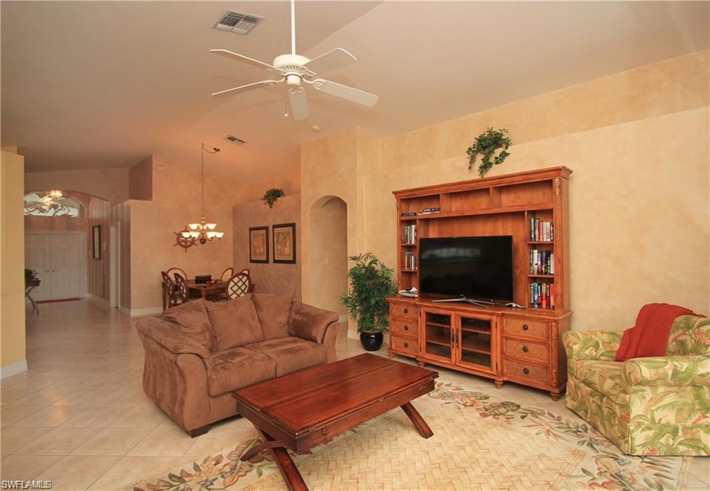 2322 Butterfly Palm Dr Property Photo 16