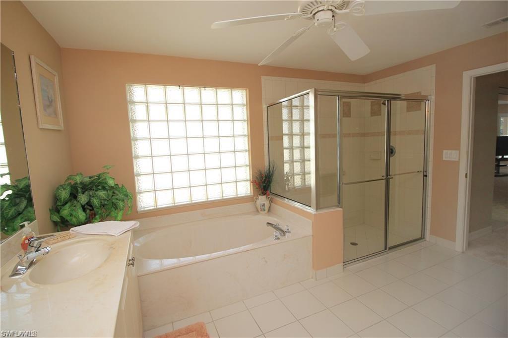 2322 Butterfly Palm Dr Property Photo 20