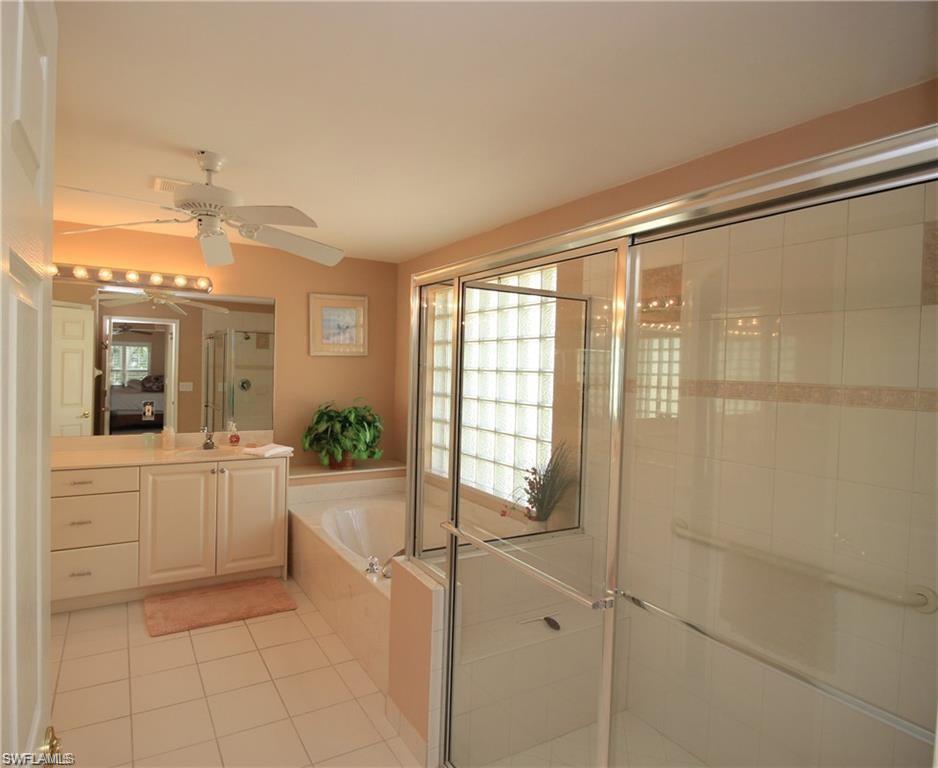 2322 Butterfly Palm Dr Property Photo 21