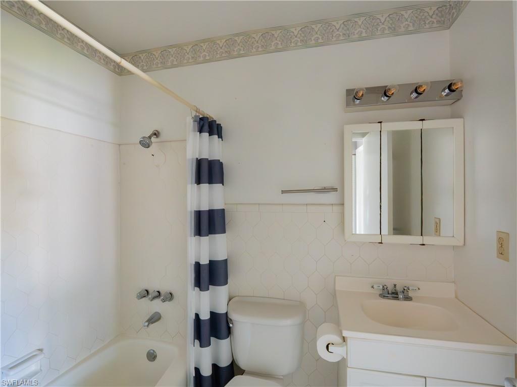 190 Collier Blvd N7 Property Photo 12