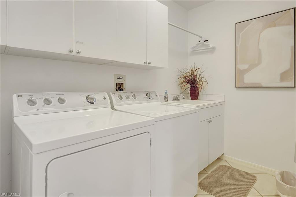 470 Launch Cir V-405 Property Photo 28