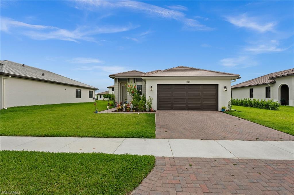 5227 Nevola Ave Property Photo 2