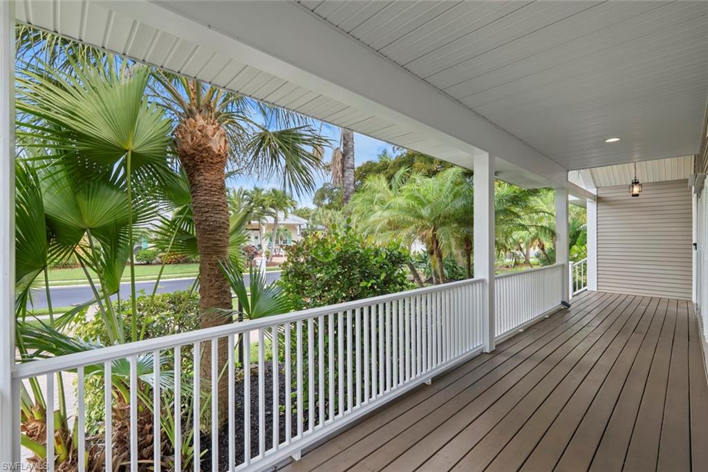 15555 Caloosa Creek Cir Property Photo 3