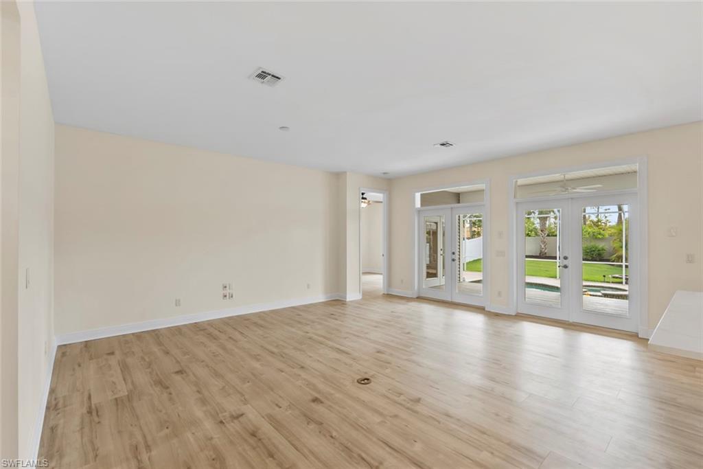 15555 Caloosa Creek Cir Property Photo 5