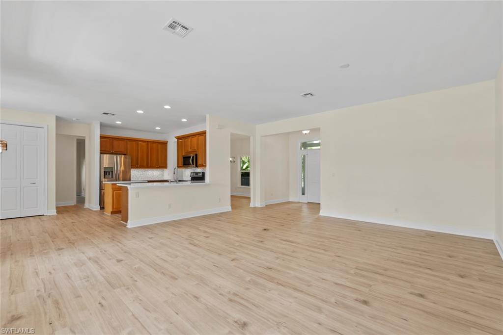 15555 Caloosa Creek Cir Property Photo 9