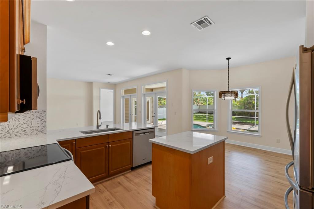 15555 Caloosa Creek Cir Property Photo 11