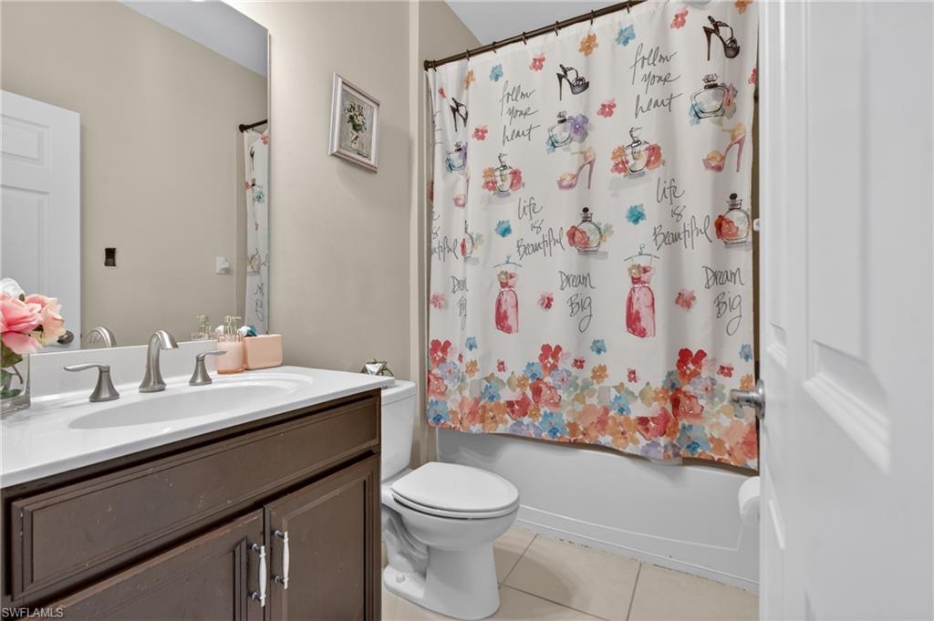 10818 Alvara Point Dr Property Photo 17