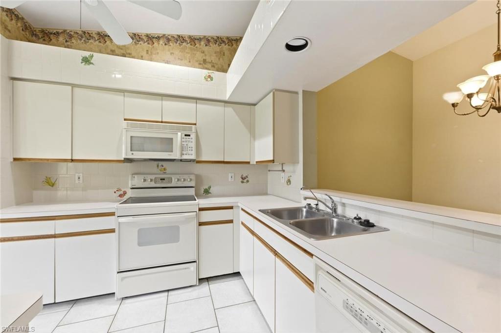 7380 Saint Ives Way 1305 Property Photo 9