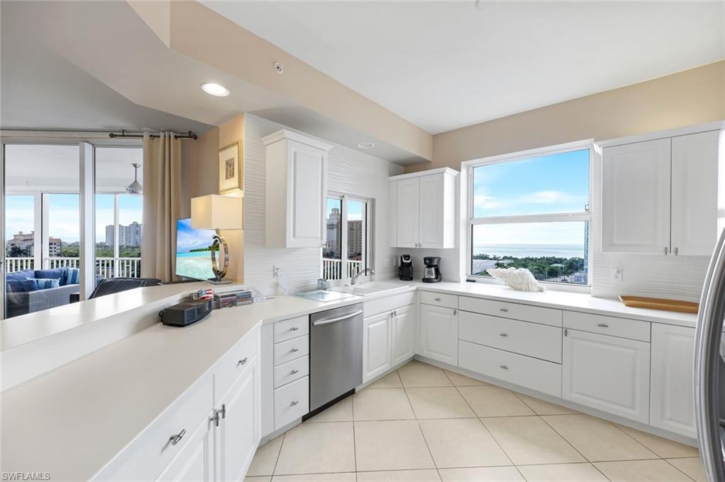 400 Flagship Dr 902 Property Photo 6