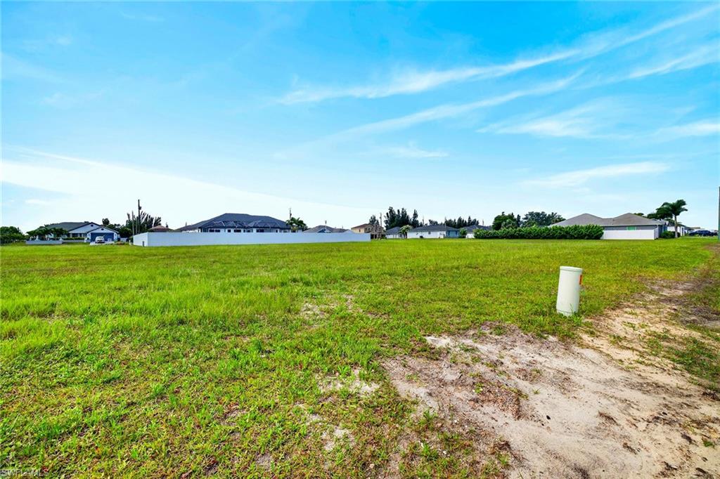 2806 Tropicana Pkwy W Property Photo 8