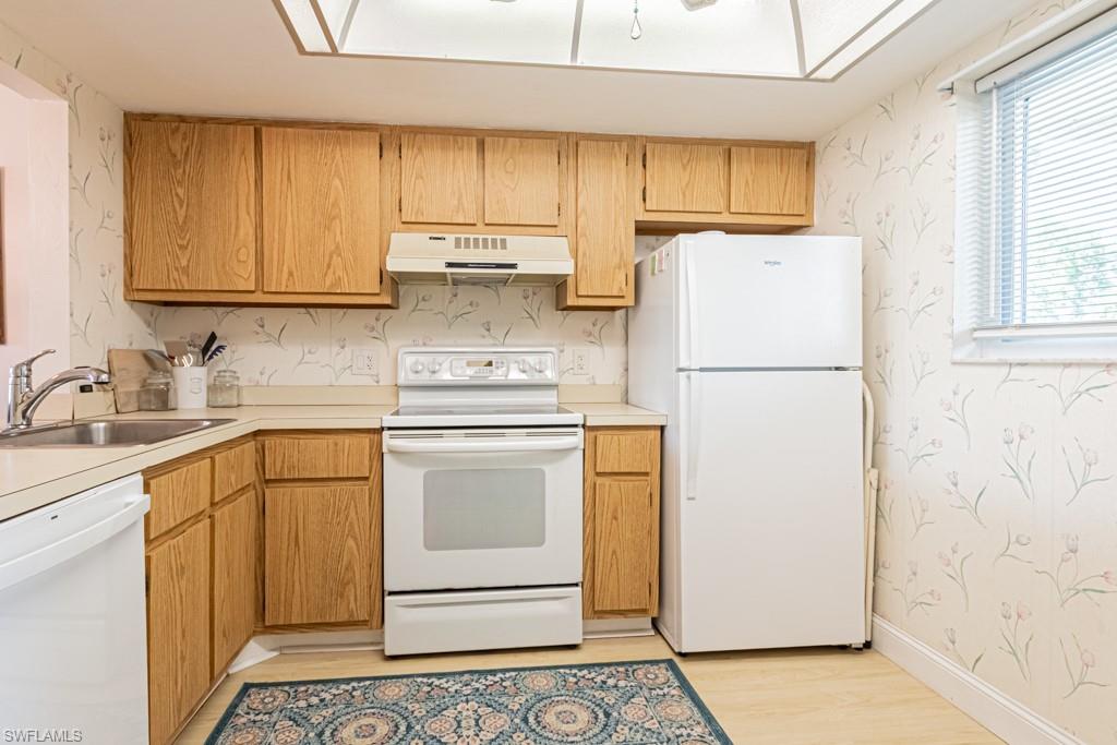 1022 Manatee Rd D107 Property Photo 16