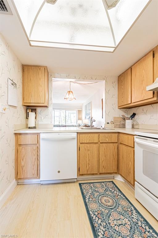 1022 Manatee Rd D107 Property Photo 25