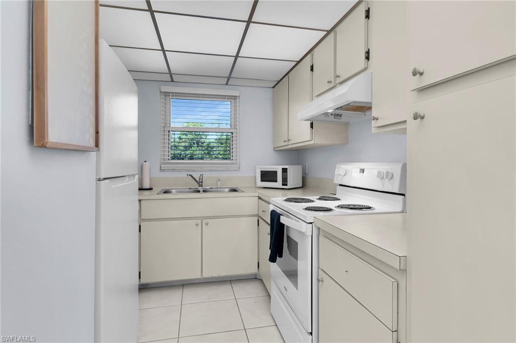 1000 Manatee Rd A105 Property Photo 10