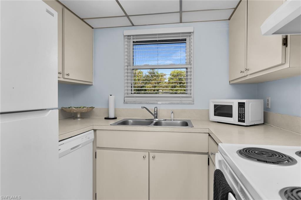 1000 Manatee Rd A105 Property Photo 11