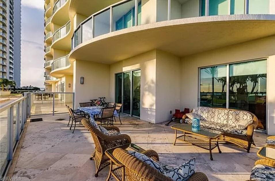 3000 Oasis Grand Blvd 401 Property Photo 5