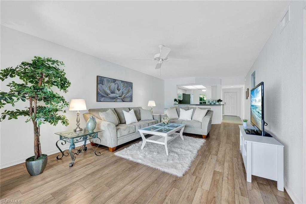 774 Wiggins Lake Dr 101 Property Photo 2
