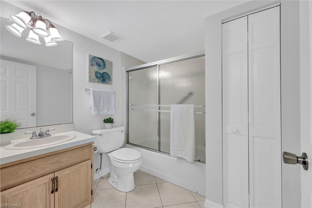 774 Wiggins Lake Dr 101 Property Photo 14