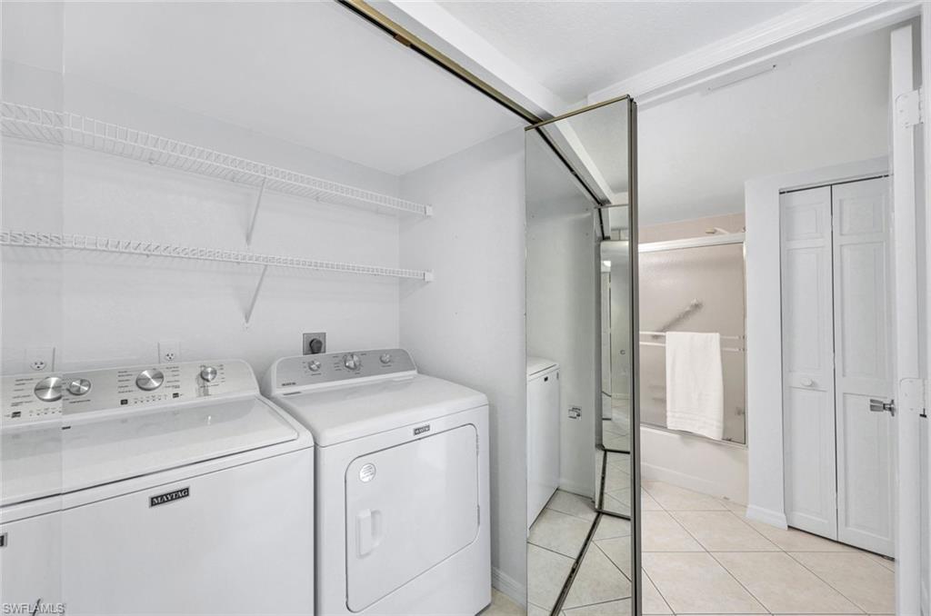 774 Wiggins Lake Dr 101 Property Photo 16