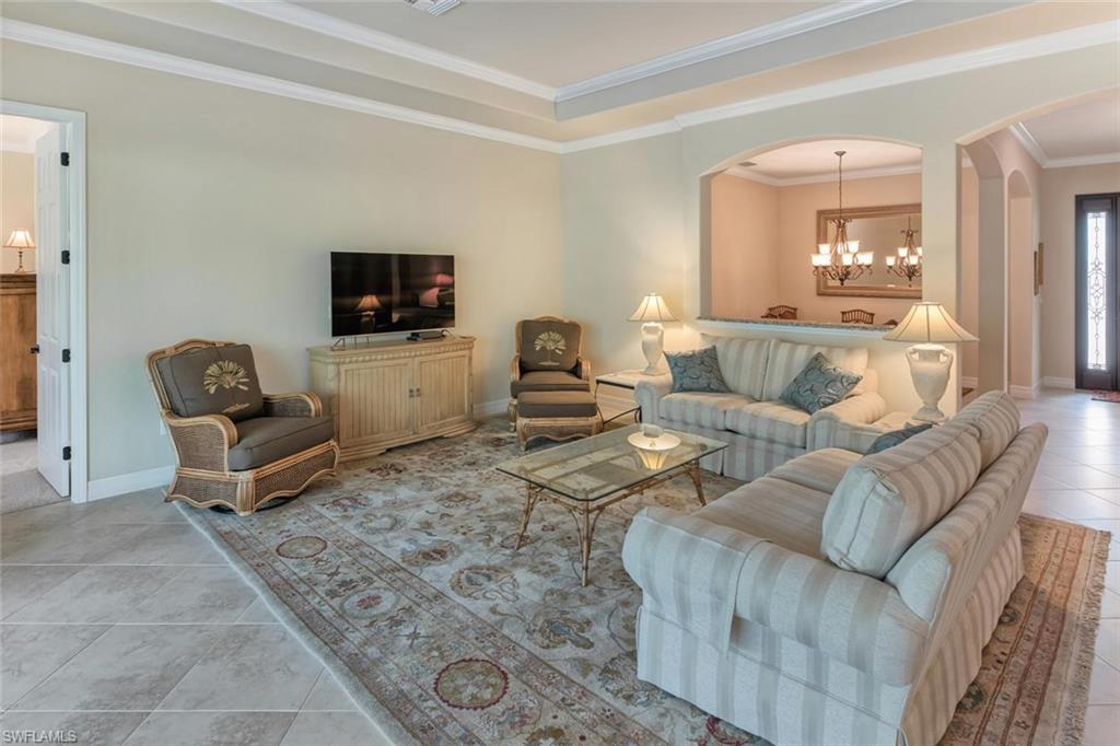 9387 Vercelli Ct Property Photo 4