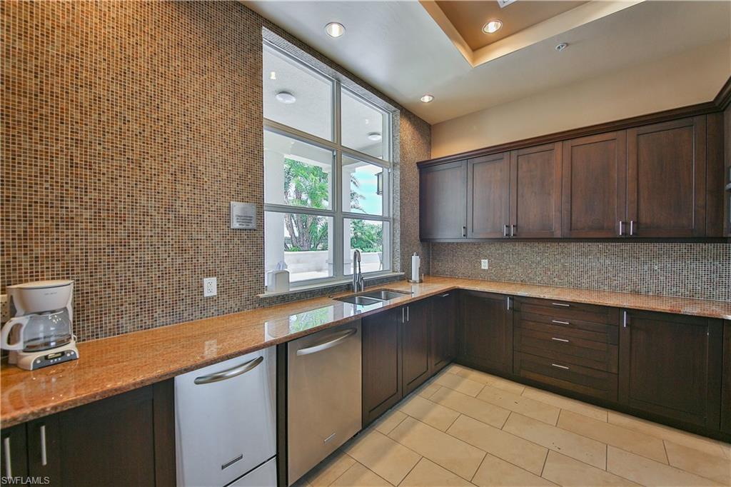 9115 Strada Pl 5501 Property Photo 17