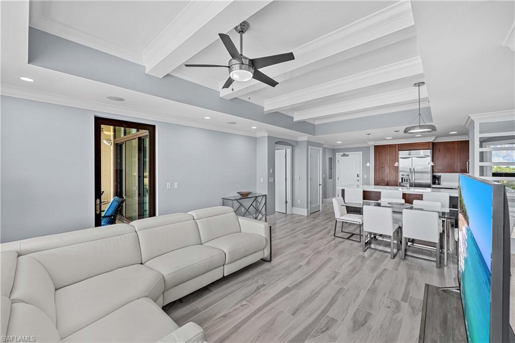 9115 Strada Pl 5511 Property Photo 6