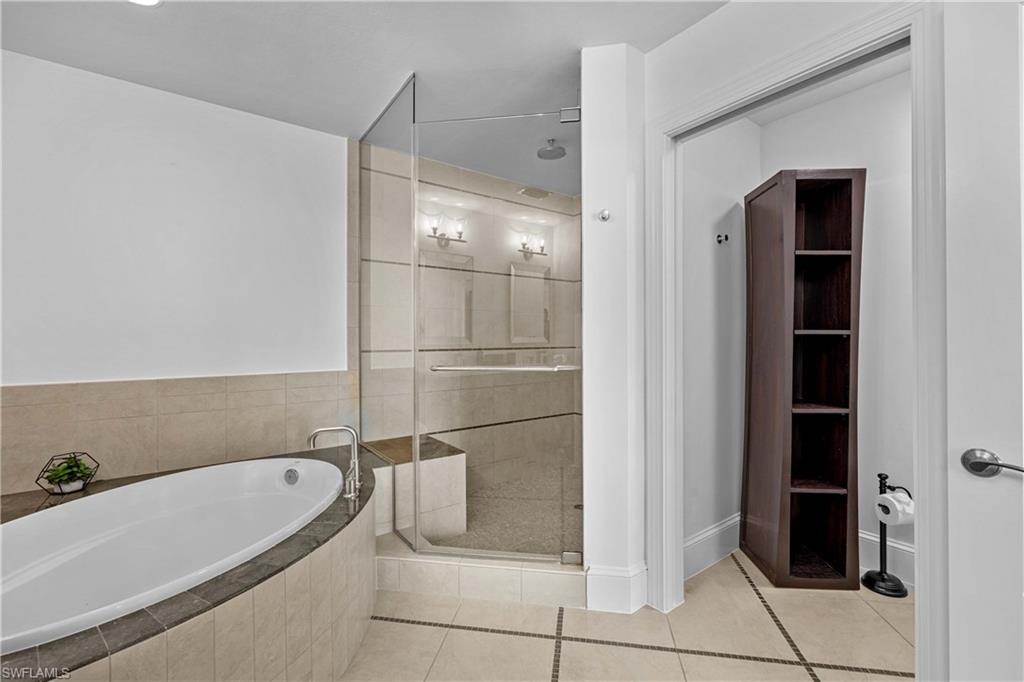 9115 Strada Pl 5511 Property Photo 15