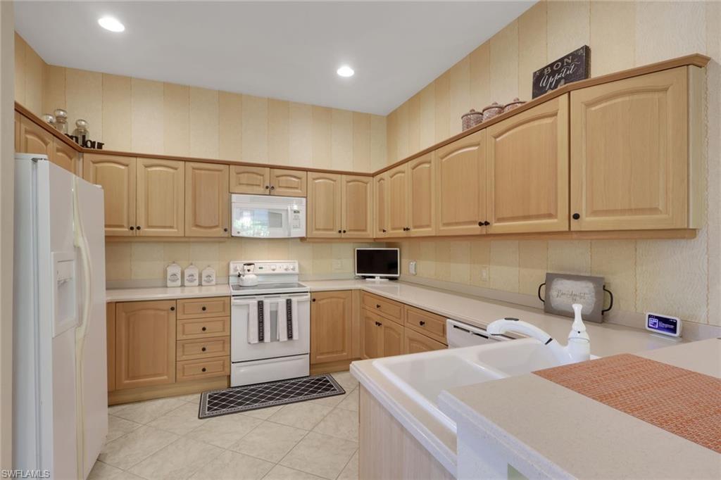 4501 Cardinal Cove Ln Property Photo 7