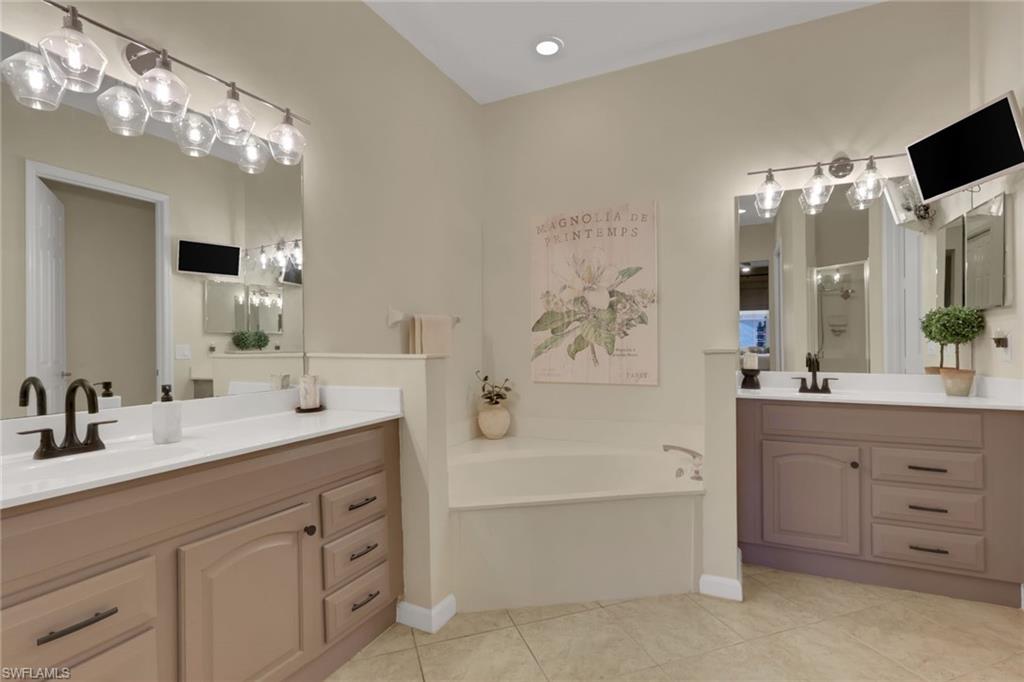 4501 Cardinal Cove Ln Property Photo 16