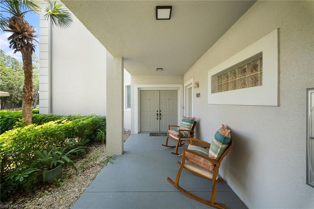 760 Waterford Dr #101 Property Photo 10