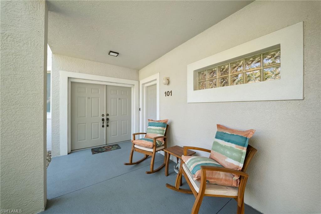 760 Waterford Dr #101 Property Photo 11