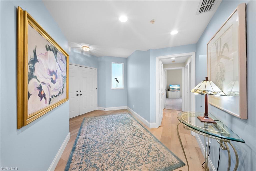 760 Waterford Dr #101 Property Photo 13