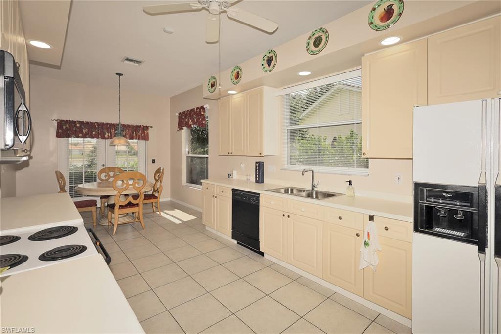 6820 Lone Oak Blvd Property Photo 6