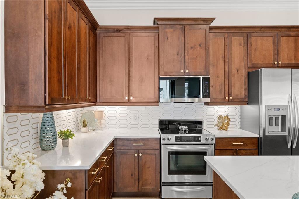 8000 Cordoba Pl Property Photo 8