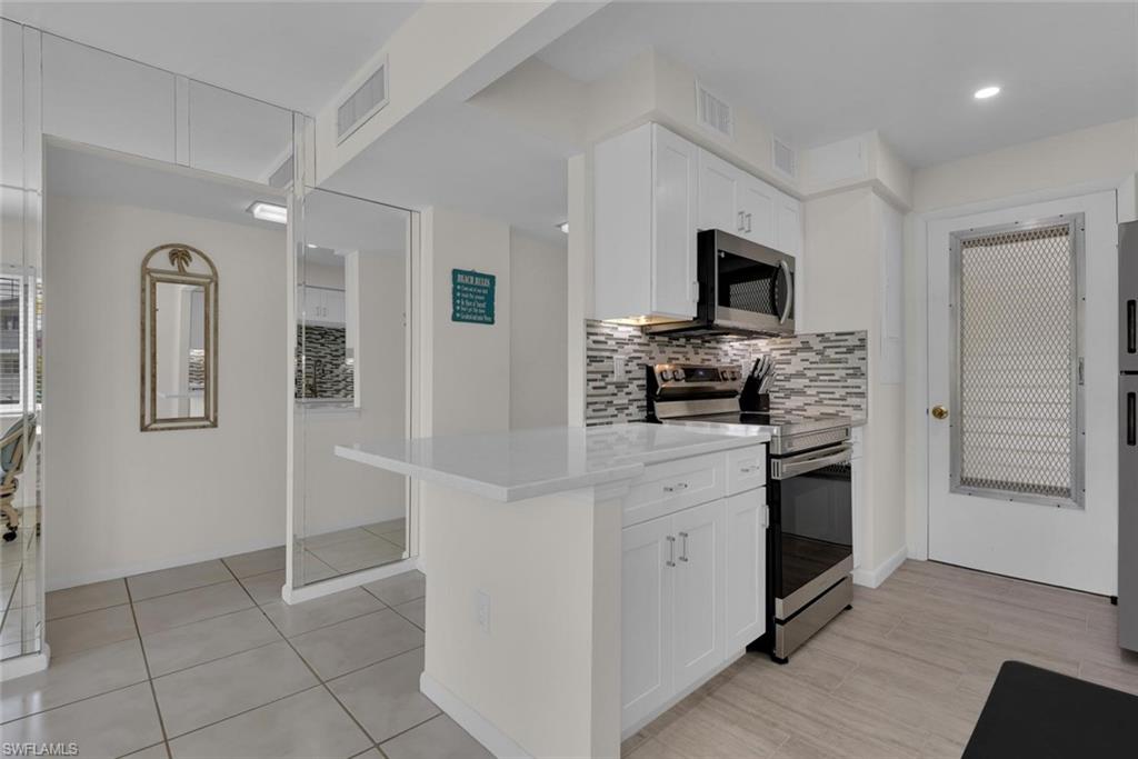 1300 Gulf Shore Blvd N 205 Property Photo 4