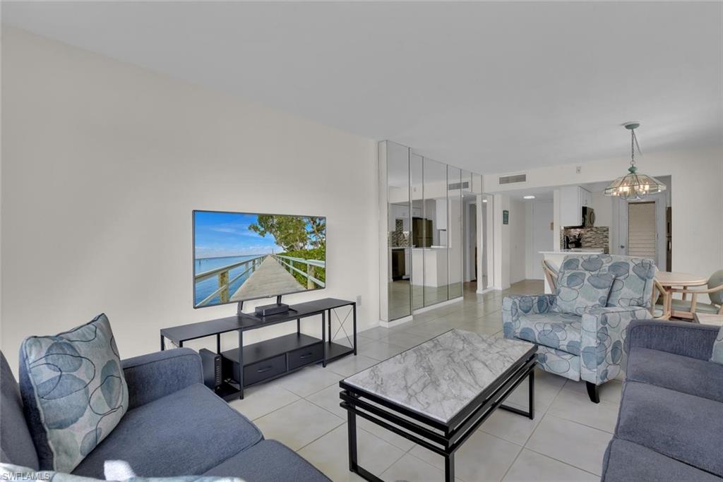 1300 Gulf Shore Blvd N 205 Property Photo 10