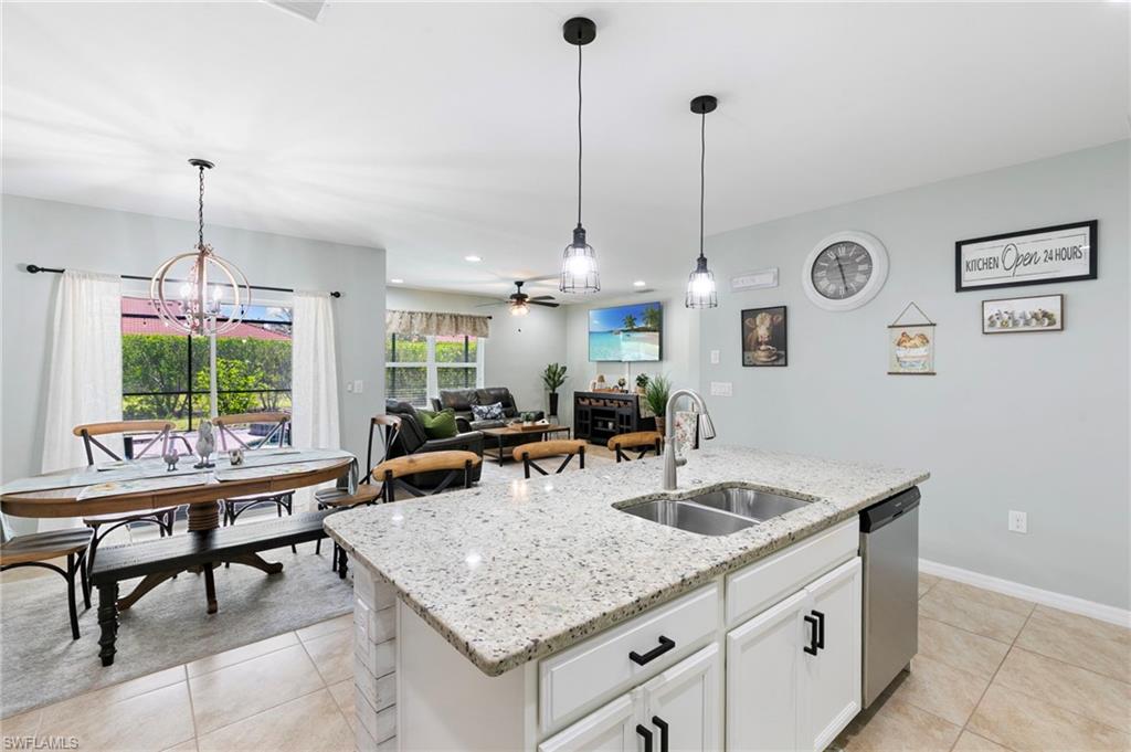 3215 Birchin Ln Property Photo 8