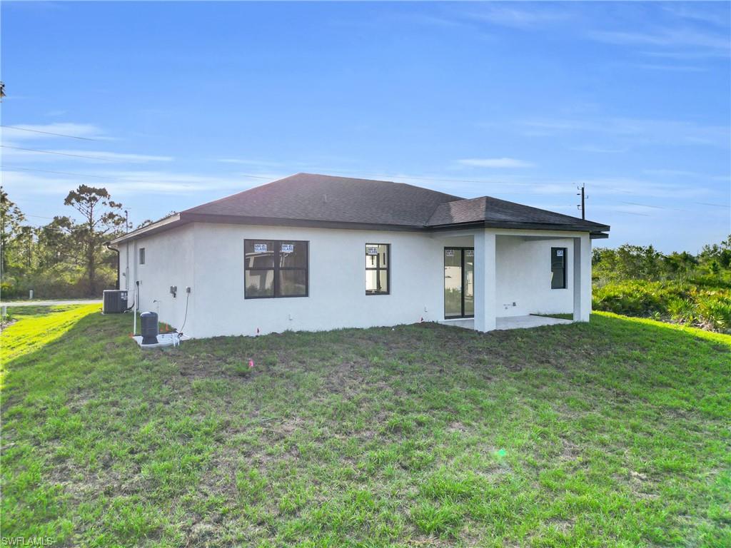 1128 Fontana St E Property Photo 2