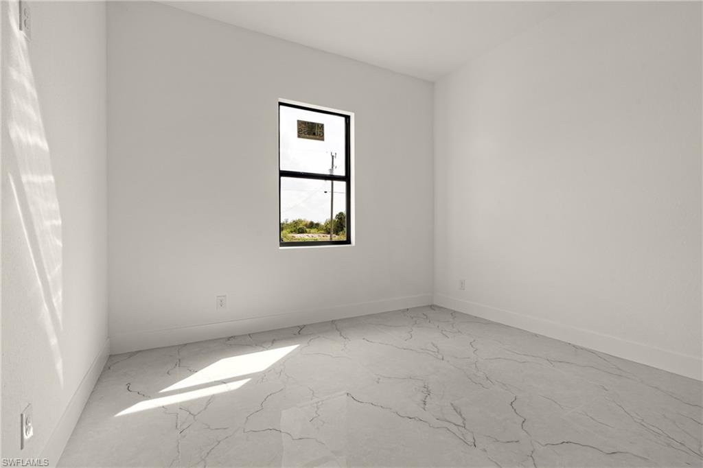 1128 Fontana St E Property Photo 19