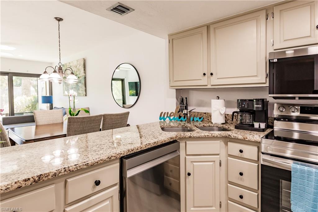 600 Neapolitan Way 152 Property Photo 5