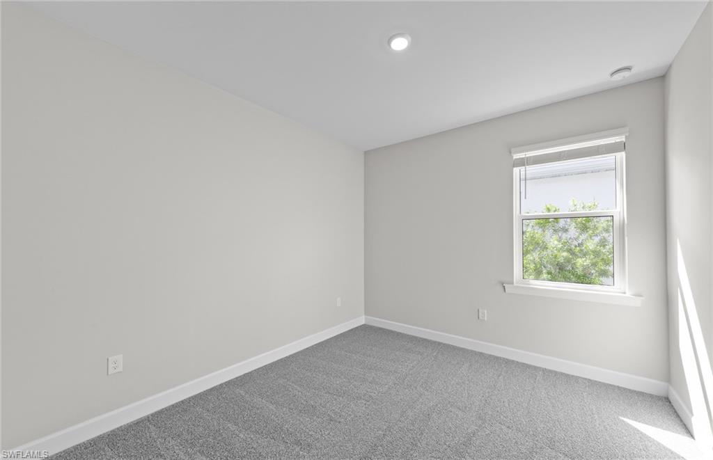 44589 Emerald St Property Photo 17