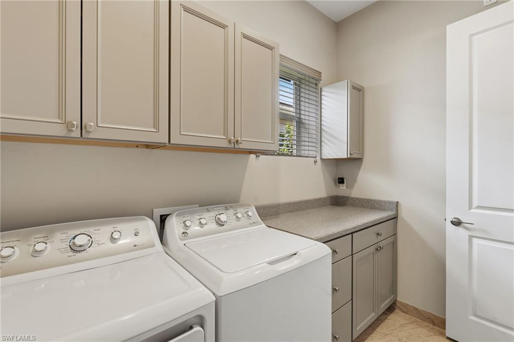 28433 Capraia Dr Property Photo 16