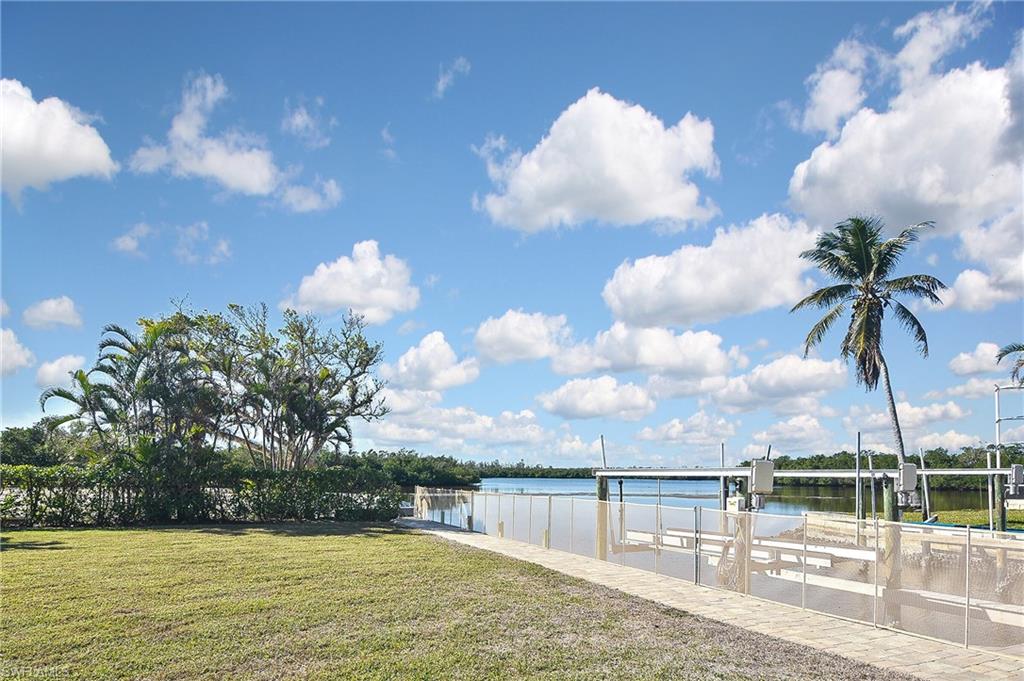 24587 Redfish St Property Photo 8
