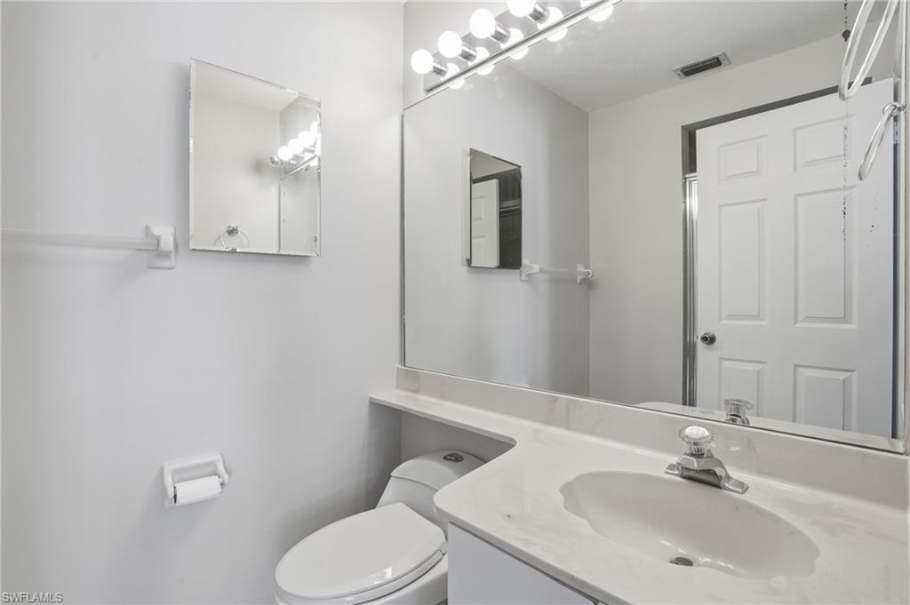 1018 Woodshire Ln A208 Property Photo 21