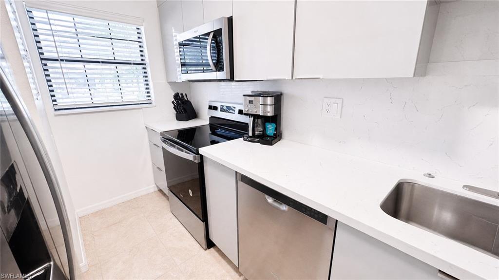 226018905 Property Photo 2