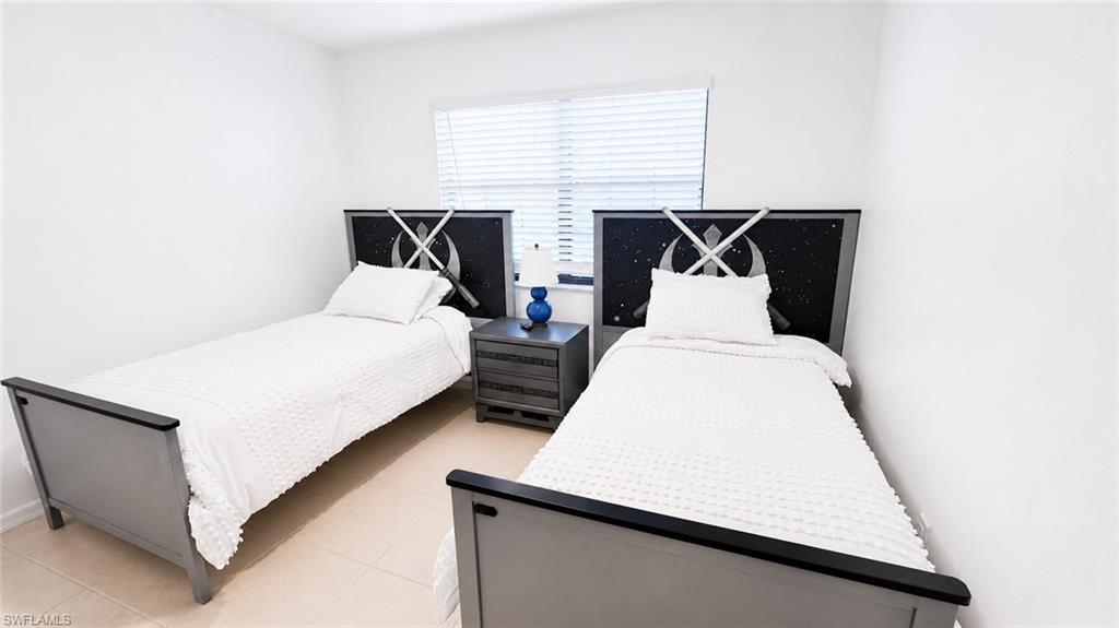 226018905 Property Photo 17