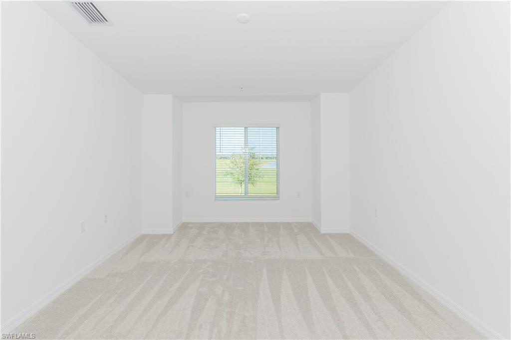 5454 Double Eagle Cir 3325 Property Photo 6