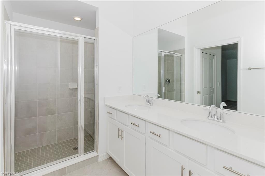 5454 Double Eagle Cir 3325 Property Photo 7