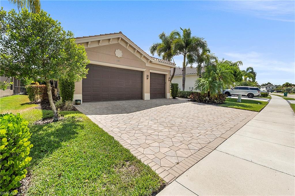 4158 Aspen Chase Dr Property Photo 2